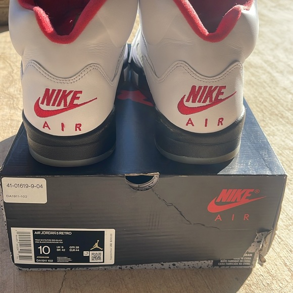Air Jordan 5 Retro “Fire Red” 2020 - Picture 5 of 5